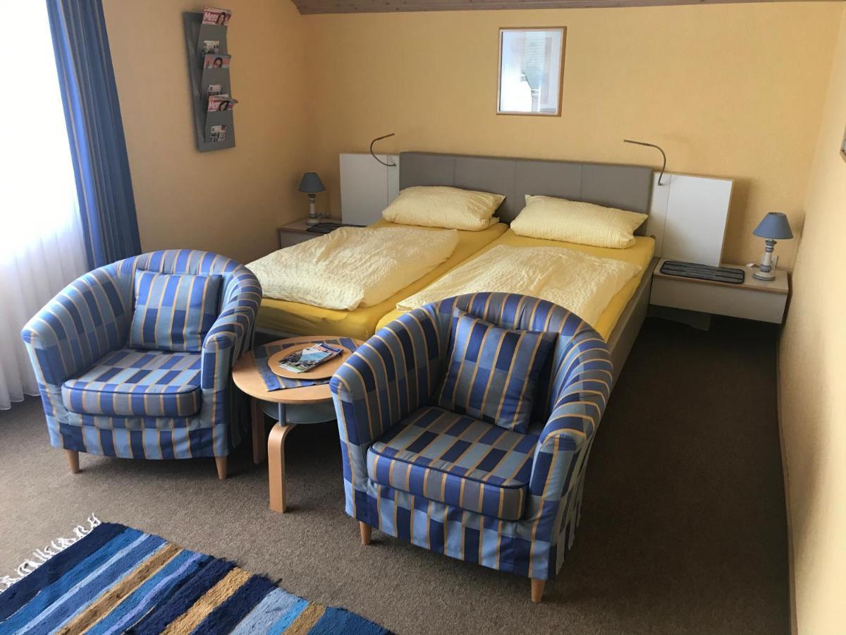 Pension-Ferienwohnung Liesbachtal Direkt Am Waldrand Bayerische Rhoen Schonau an der Brend Luaran gambar