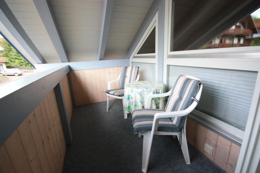 Pension-Ferienwohnung Liesbachtal Direkt Am Waldrand Bayerische Rhoen Schonau an der Brend Bilik gambar