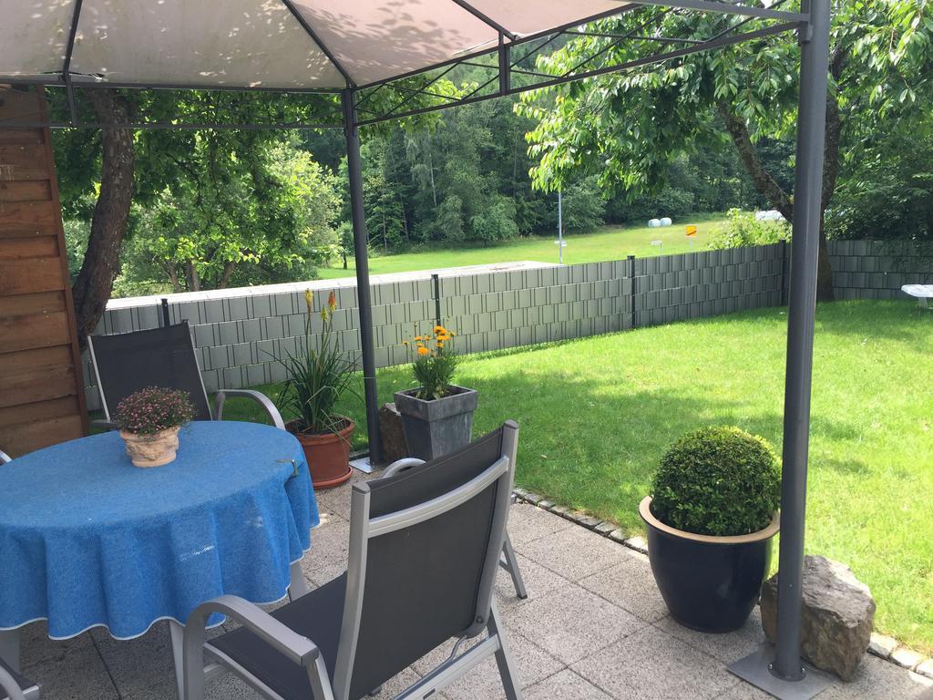 Pension-Ferienwohnung Liesbachtal Direkt Am Waldrand Bayerische Rhoen Schonau an der Brend Luaran gambar